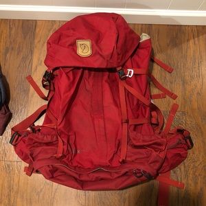 Fjallraven Kaipak 58 W G-1000 Red Trekking Backpack